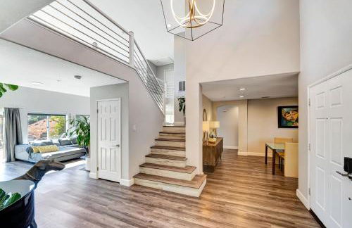 Stunning Hilltop 5BR With View And Hot Tub! - Foto 30