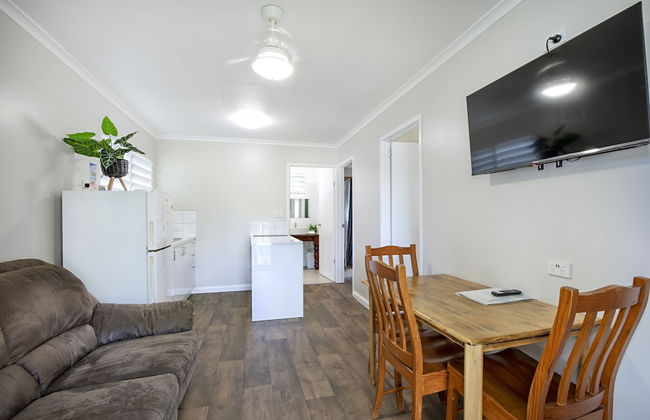 Bush Village Holiday Cabins - Photo 44