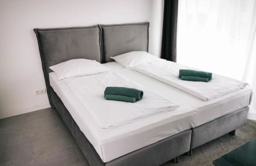 HH 02 by ROCKCHAIR - SUPERHOST Status - Modernes Apartment mit sonnigem Balkon & premium Boxspringbetten in Winterhude - Hamburg Top Geheimtipp - Foto 37