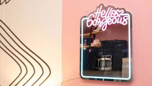 Pink Experience - West End Broadway & Restaurants - Foto 2