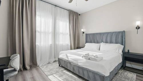 O30B Southwest Houston 2BR King Beds Pet Friendly Townhome - Foto 3, towels