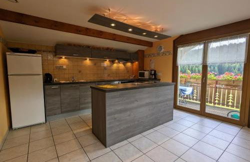 Appartement Confortable avec Accès Facile, Proche Ski et Randonnée - FR-1-589-137 - Foto 10