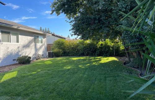 Remodeled Excellent Neighborhood - Foto 9