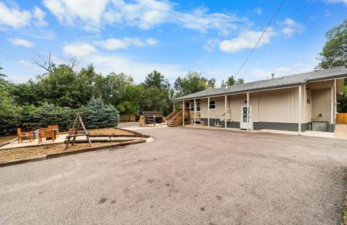 Canyon Retreat with Hot Tub 3min to Broadmoor - Foto 16