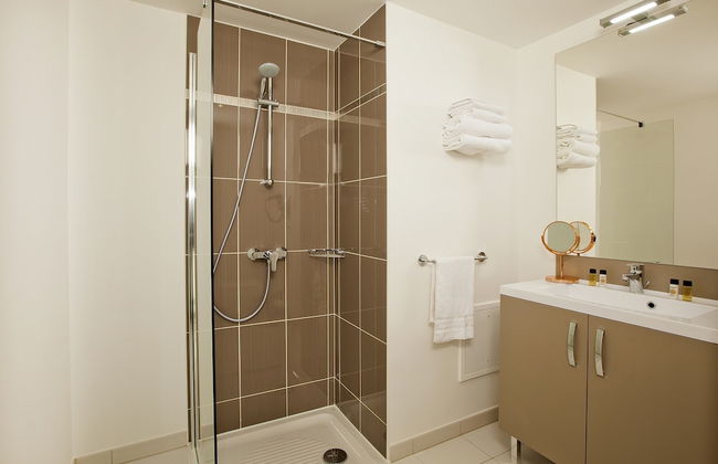 Residhome Asnières Park - Foto 9