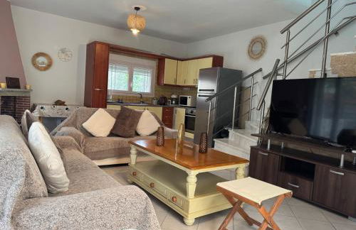 Pefkochori Maisonette Villa near Beach - Photo 3