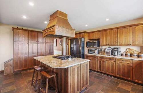 Lakeside Luxury Retreat with Winnipesaukee Views - Foto 29