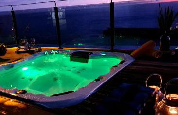 Villa Palace Fernandes with Jacuzzi - Photo 11