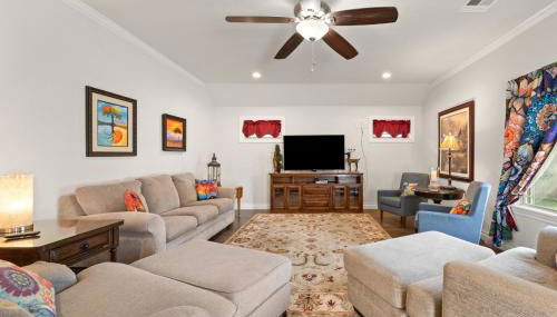 Modern OKC Retreat Half Mile to Plaza District - Foto 2