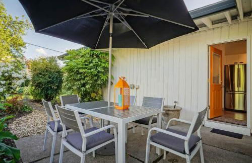 #StayinMyDistrict Modern Mid-Century Retreat - Foto 47