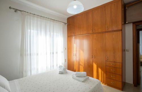 Seascape Village - Spacious 3-Bed Apartment with Private Garden and Parking - Foto 27