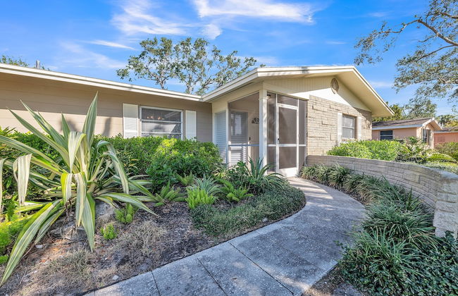 Beautiful Pool Home Near Siesta Key Beach 2 Bedroom Home - Foto 30