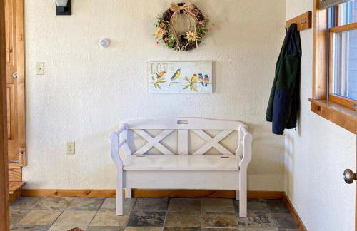 Breathtaking Mtn and Lake Views! Glacier Country Gem - Foto 29