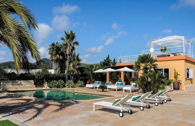 Modern Villa With Pool Near Town - Foto 30