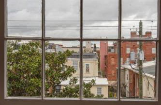 Newly Renovated 4 bed 3 bath and 2 Parking Spots - Foto 18