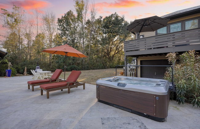 Blackwater Bay Hideaway by Avantstay Waterfront, Pool, Dock, Hot Tub - Photo 47