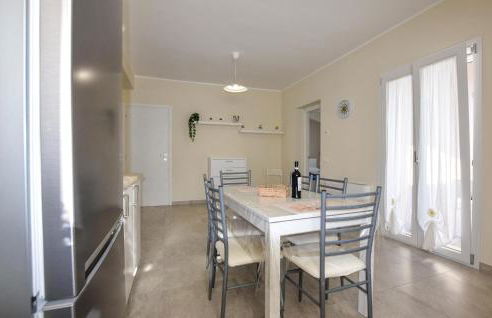 2 Bedroom Gorgeous Apartment In Ognina - Foto 12