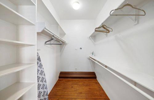 Modern apartment in historic downtown Galveston close to the Strand - Foto 17