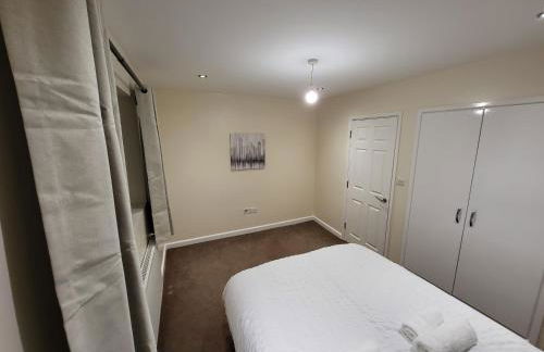 Great Apartment Next To Tooting Bec Tube Station! - Photo 11
