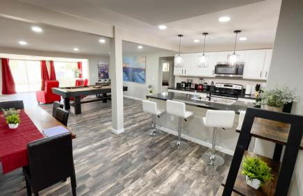 Private Home - Heated Pool, Billiards, Darts, Foosball, Fireplace, 5 Smart TVs, BBQ, Cotton Bedding - The Saguaro Sanctuary, Pool Heat Optional - Foto 7