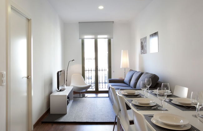 AB Montjuic - Photo 46