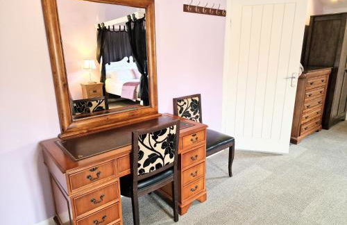 Ochil 10 with Private Hot Tub - Fife - Loch Leven - Lomond Hills - Photo 8