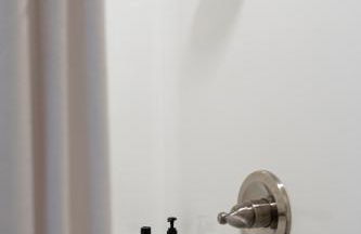 NEW HAPPY TRAIL 2BR CONDO CLOSE TO DOWNTOWN - Foto 25