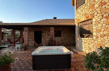 Vintage Stone House Where Calm Lives - Photo 8