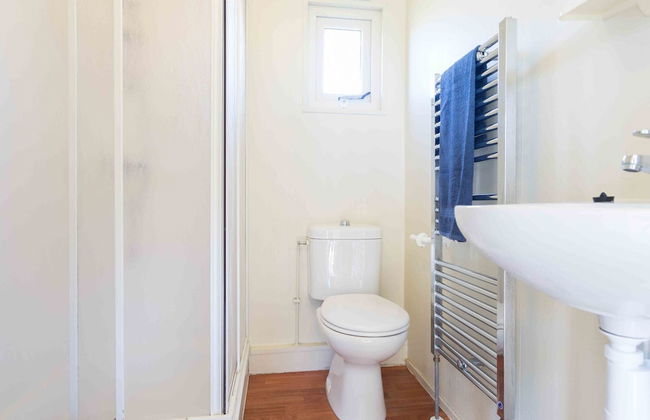 Neat Chalet With Microwave Near the Beach in Egmond - Photo 5