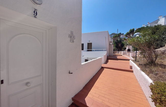 Apartment With Furnished Terrace - Photo 3