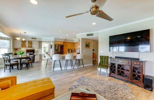 Lakefront Living! Huge Phoenix Home with Pool Table - Foto 13