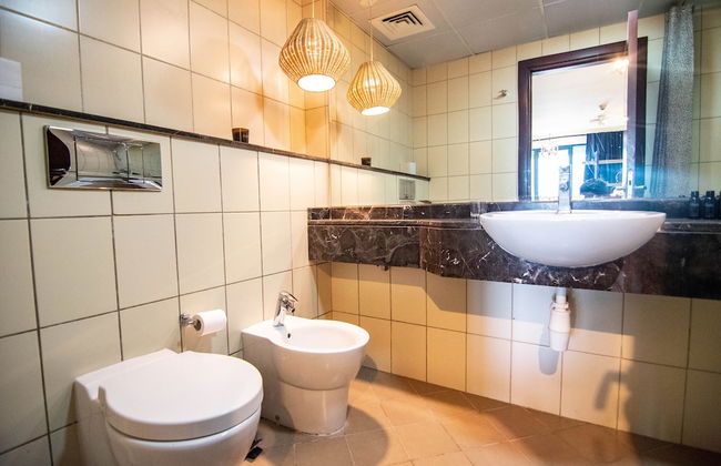 Lux BnB I X1 Tower I Golf Course & Sea Views - Photo 18