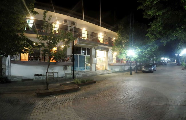 Elizabeth Hotel - Photo 24