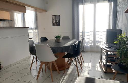 Disney, sunny comfortable 2 bedrooms family apartment, 8 pers, wifi, NETFLIX - Foto 8