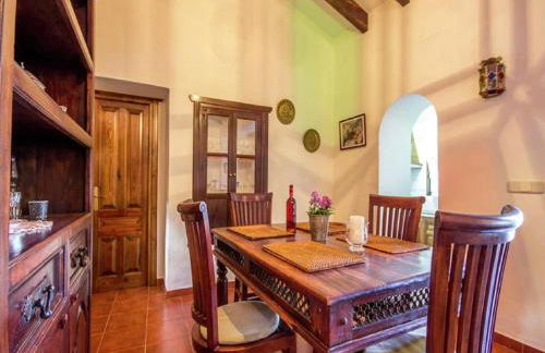 Family Stay with Private Pool - Foto 11