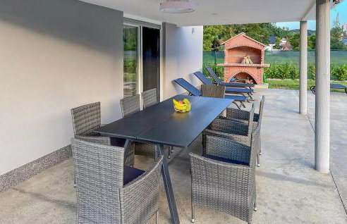 Awesome Home In Krapinske Toplice - Foto 16
