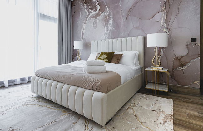 GLOBALSTAY. J One Tower Apartments - Photo 5