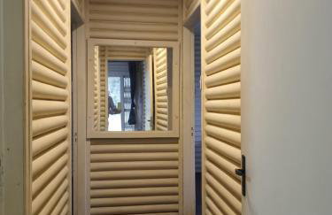 Chalé alpino em canela rs todo mobiliado com cozinha lareira split Wi-Fi 2 quartos perto do centro - Foto 23