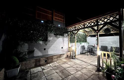 Gorgeous Graceful Getaway w Gazebo - Tylorstown - Foto 28