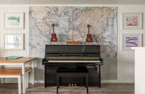 Luxury Beachfront Condo - Photo 11