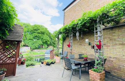 Amazing Location - City of London- 2 Bedroom Stunning Canal View House With Private Garden,Parking & Balcony - Foto 79