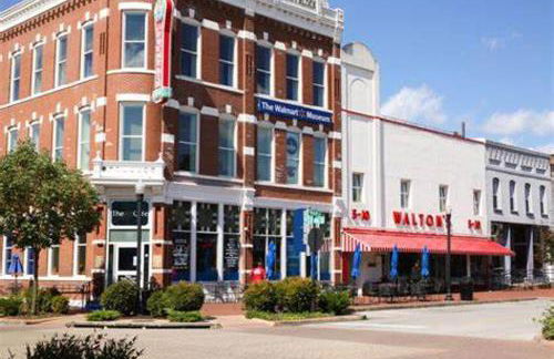 Beryl West - Artful 3BR Bentonville Pet-Friendly - Foto 41