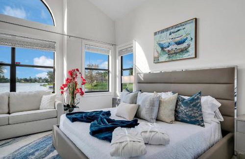 Lake Luxe Equine, Waterfront, Screened-in Pool, Hot Tub - Lake Views! Hosted By Relaxtay - Foto 20