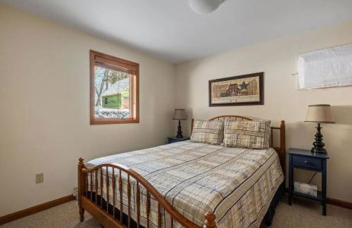 Spacious Waterfront Retreat on Merrymeeting Lake - Photo 19