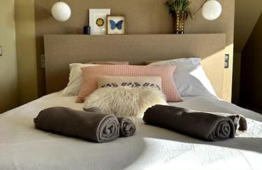 Villa ACMÉ 200 m du lac d'Annecy avec Piscine et Jacuzzi 14 personnes - Foto 16