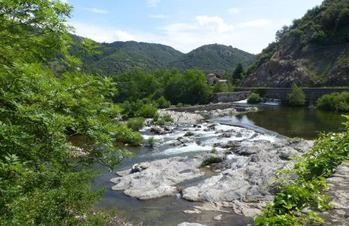 Lovely house with grass garden, shared swimmingpool, next to the river Ardèche - Foto 9