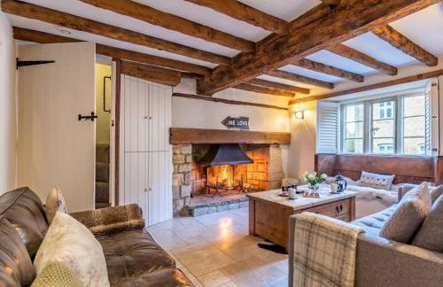 3 Bed in Cheltenham oc-49965 - Photo 1