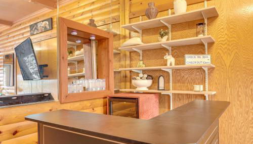 Mins to Crandon Raceway Studio with Patio! - Foto 3