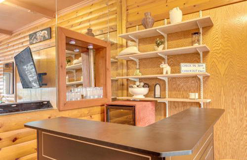 Mins to Crandon Raceway Studio with Patio! - Foto 3