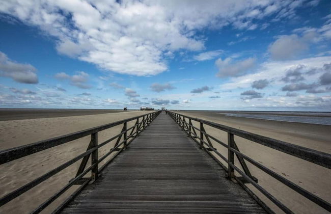 Cozy Apartment in Wilsecker near Forest - Photo 29